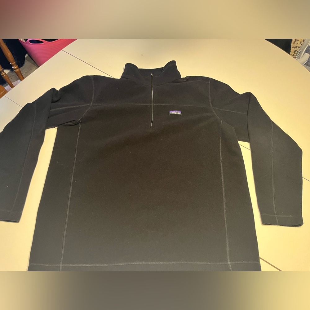 Patagonia men’s XL black quarter zip long sleeve jacket